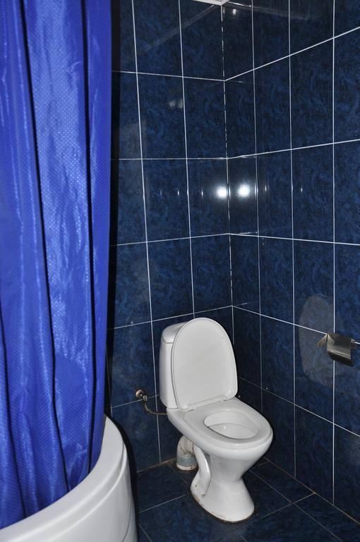 Guest House Racha Ambrolauri Exterior foto