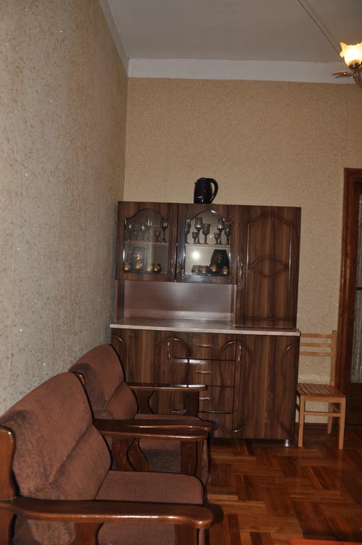 Guest House Racha Ambrolauri Exterior foto